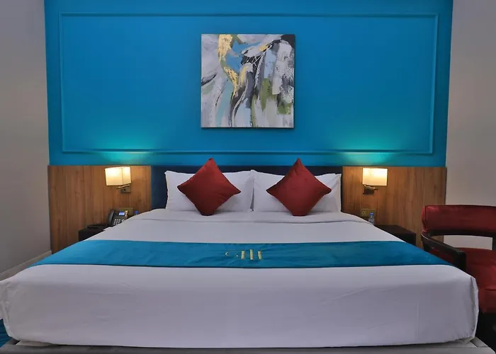 Hujra Hotel Tahlia Jeddah