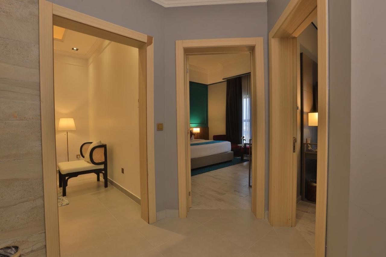 Hujra Tahlia Jeddah